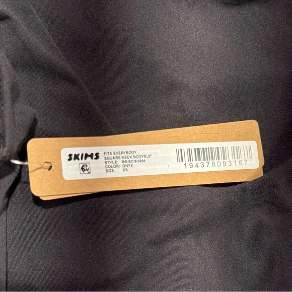 Skims Fits Everybody Square Neck Bodysuit - Picture 6 of 8
